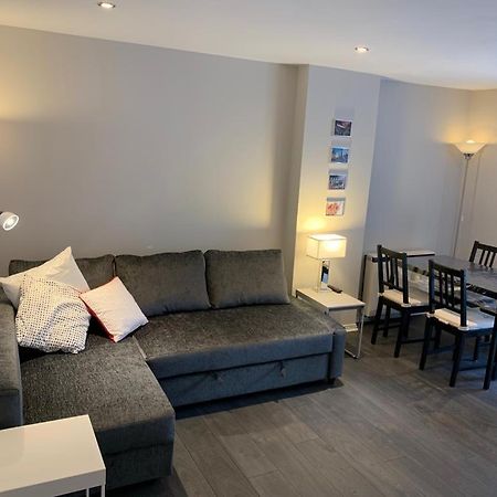 Lovely Ground Floor Apartment In Great Location At The Shore, Edinburgh Bagian luar foto